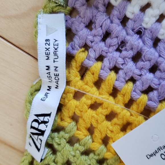 ZARA Crochet halter crop top - Picture 8 of 9